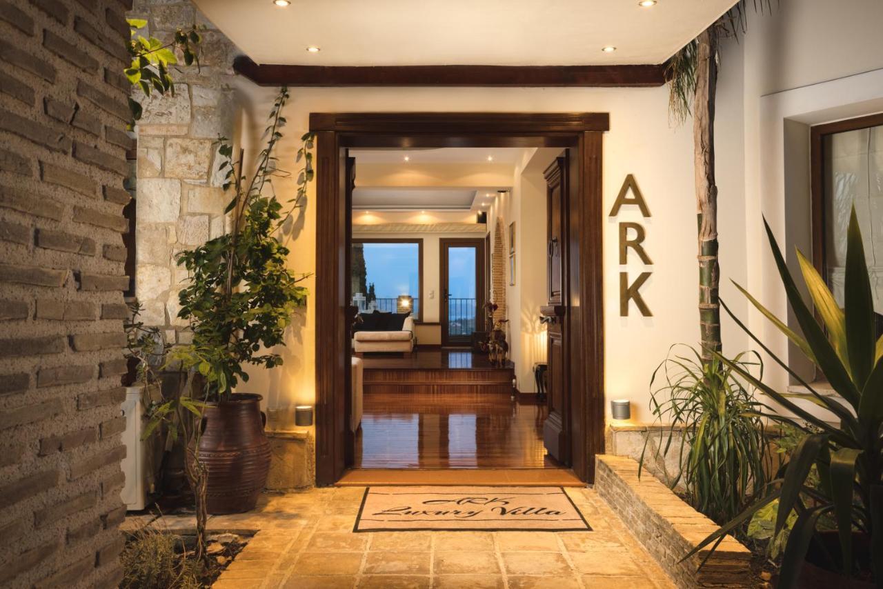 Ark Luxury & Private Villa Mouzákion Exterior foto